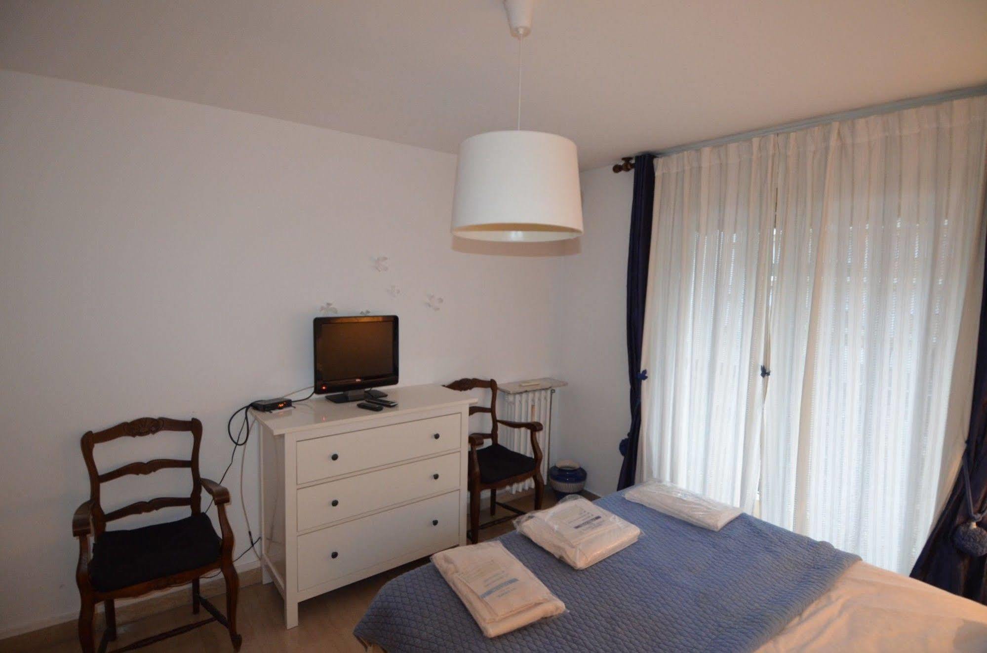 Appartement 6 Personnes Avec Terrasse Le Port Nizza Kültér fotó